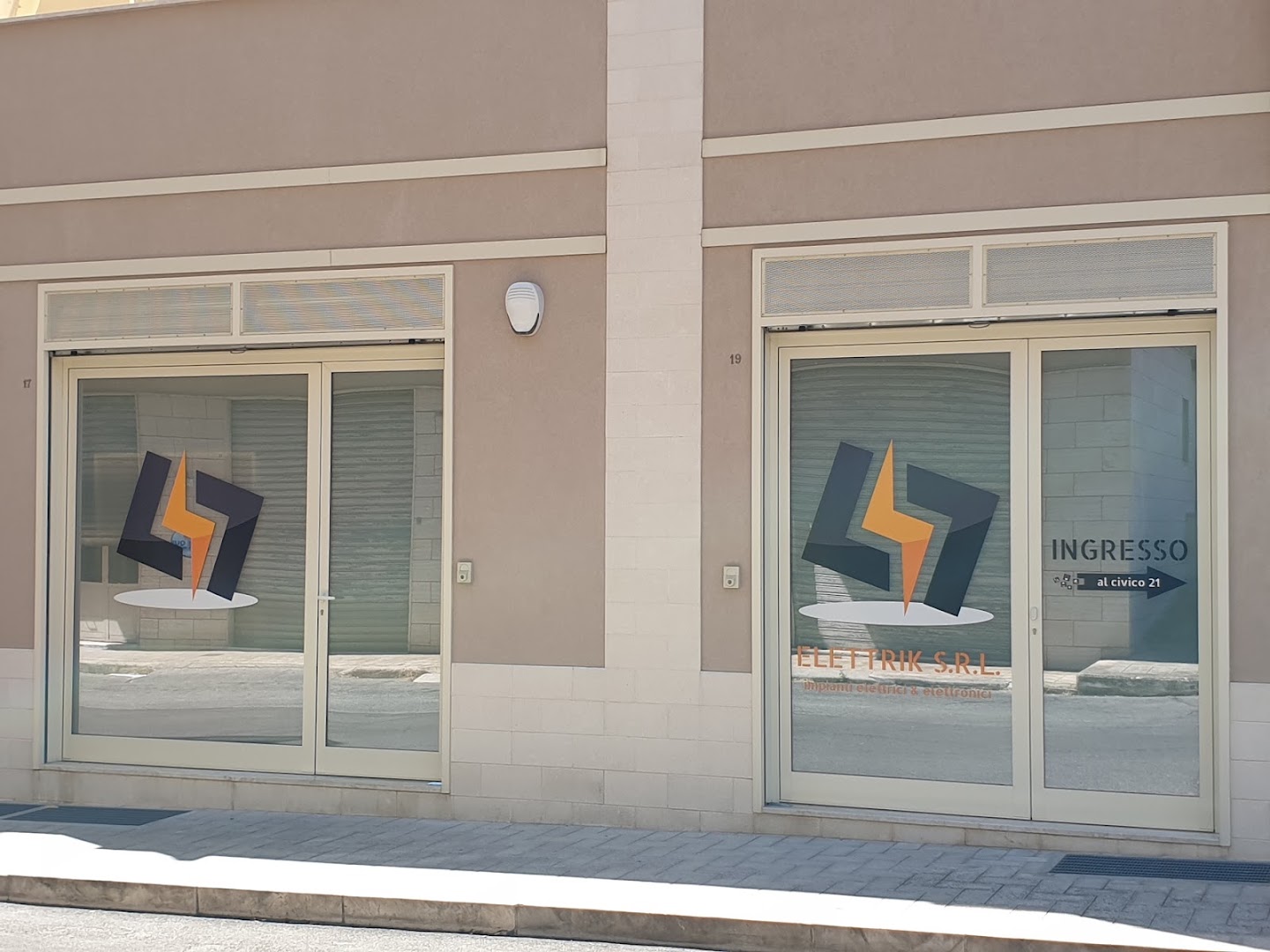 ELETTRIK S.R.L. · Foto 4